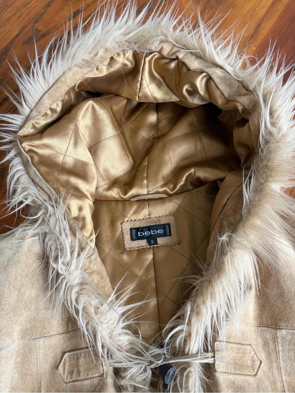 Bebe Vintage Penny Lane Y2K Faux Suede Fur Hooded Coat Size Small Tan Beige - Picture 4 of 15